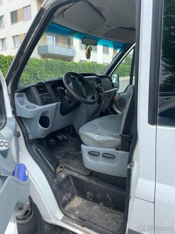 Ford Transit 9 míst - 14