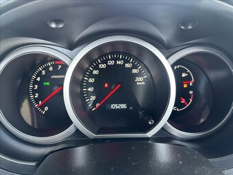 Suzuki Grand Vitara 1.6 78kW 2006 105286km TAŽNÉ - 14