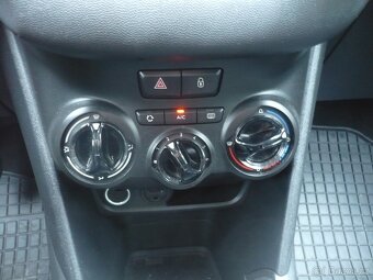 Peugeot  208 1.2 i - 14