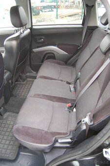 Mitsubishi Outlander - 14