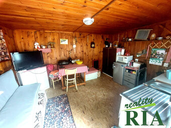 Nymburk "NaŽábě"-rekr.chata 1+kk, bazén, poz. 315m2-pěkné - 14