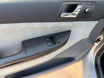 Škoda Fabia 1.4 MPI - 14