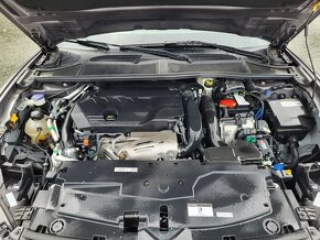 CITROËN C5 X 1.6 Hybrid 225k EAT8 MAX - ČR - 1.majitel - 14