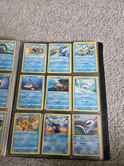 Album plne pokemon karet - 14
