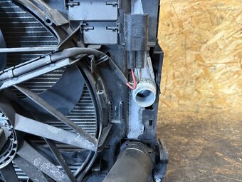 CHLADIČOVÁ STĚNA BMW F10/F11 2.0D 135KW 520D - 14