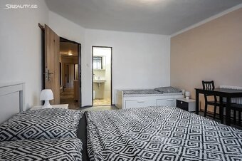 Dům s rodinným kempem - 14