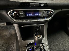 Hyundai i30 1.4 T-GDi Sky DCT 2019 102 tis. km automat - 14