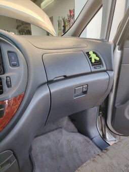 Toyota Previa - 14