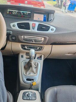 Grand Scenic, 2.0dCi, 110kW, 12/2009, 182 000 km, původ ČR - 14