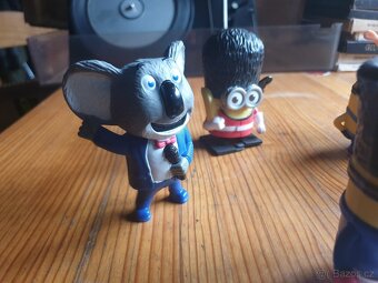 Vláčky  vojáčci, figurky... - 14