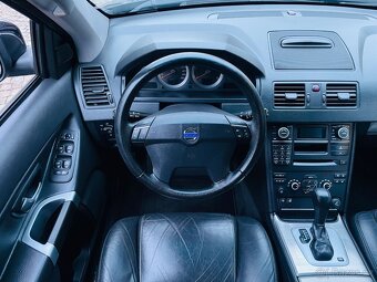 Volvo XC90 2.4 D5 147KW AUTOMAT VÝHŘEV NAVI SERVISKA - 14