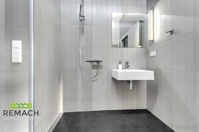 Prodej, Rodinný moderní dům s atypickými prvky -  190 m2 - s - 14