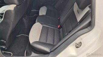 ŠKODA OCTÁVIA 2 RS Kombi 2,0TSi 147kW Manuál. - 14