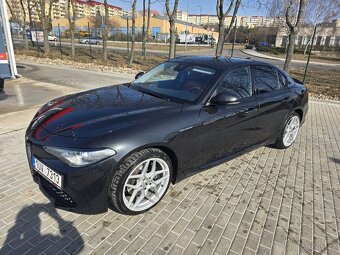 Alfa Romeo Giulia 2.0 Turbo Veloce Q4 - 14