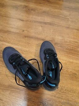 Prodávám boty Under Armour UA U Sonic Trail velikost 46 - 14