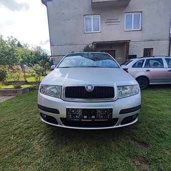 Škoda Fabia  benzín rok2007 - 14