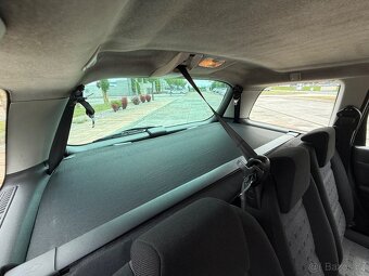 Peugeot 307 combi - 7místné -  2.0hdi 66kW - 2004 - tažné - 14