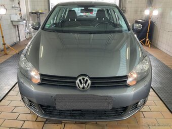 Volkswagen GOLF 6 VI 1.6Mpi 75 KW COMFORTLINE VYHŘ. SEDADEL - 14