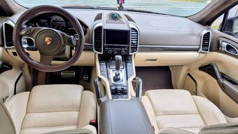 Porsche Cayenne - 14