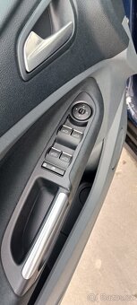 Ford Grand Cmax. 1.6tdci, nízký nájezd, navigace, klima - 14