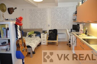 Prodej provozovny 1+kk, 32 m2, OV, ulice N. A. Někrasova 650 - 14