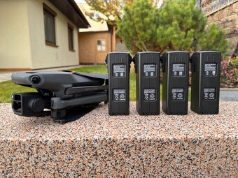 DJI Mavic 3 Cine Premium Combo - 14