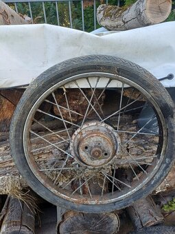 Brzdovy štít jawa - 14