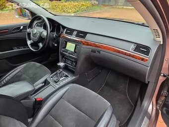 Superb 2.0 TDI 125kW Elegance DSG,tažné,xenon,navi - 14