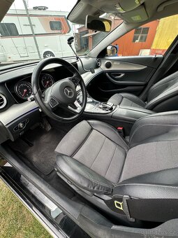 Mercedes-Benz E-class - 14