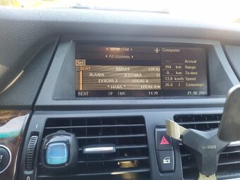 Prodám BMW X5 3,0D automat 173 kw - 14