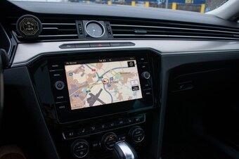 Volkswagen Passat Variant 2.0 BiTDI 240k Highline 4MOTION - 14