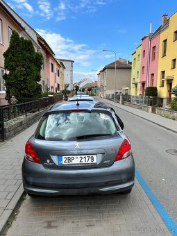 Peugeot 207 1,4 - 14