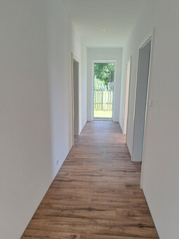 Novostavba moderního bungalovu 4+kk  - Svojetice - 14