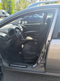 Toyota Corolla Verso 2.2 D-4D, spotřeba 6,3 l, bez investic - 14