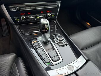 BMW 535d GT xDrive LED NAVI KAMERA WEBASTO TAŽNÉ - 14