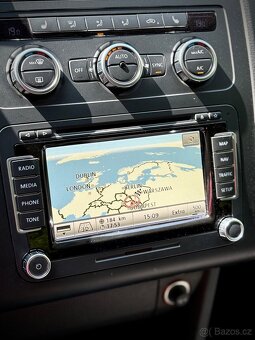 Volkswagen Touran Highline DSG - 14