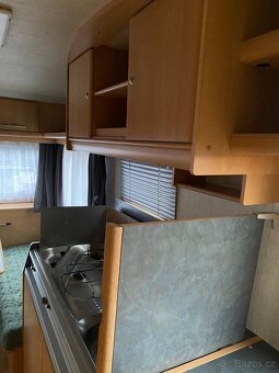 Karavan Adria Unica r.2002 Palandy - 14