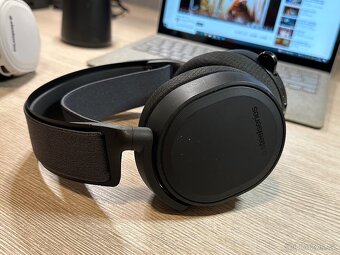 SteelSeries Arctis 7+ Wireless - 14