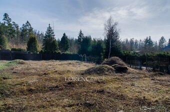 Krásný pozemek v chatové oblasti u lesa, ideální pro výstavb - 14