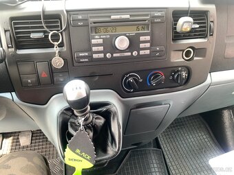 FORD TRANSIT 2,2 TDCi 74 kW 280 SWB KOMBI 6MÍST - 14
