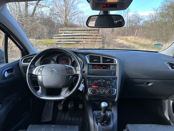 Citroen C4 1,6i 88kw (benzin) výbava Excllusive - 14