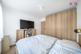 Prodej bytu 3+kk + L, 63 m², Praha, ul. Veltruská - 14