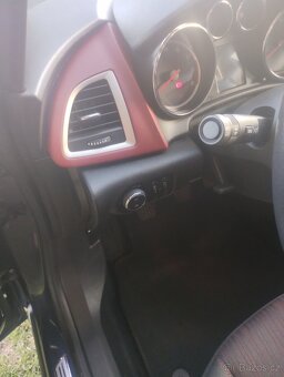 OPEL ASTRA J - 14