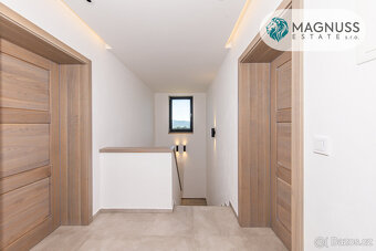 Prodej, rodinný dům 7+2, 1194 m2, Dolní Lomná - 14