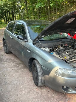 Alfa Romeo 147 - 14