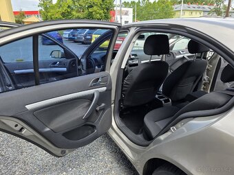 Škoda Octavia 1.9 TDI TZ 1.Majitel - 14