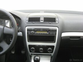 Škoda Octavia II FL 1.4i TSI 122PS Kombi Ambiente - 14