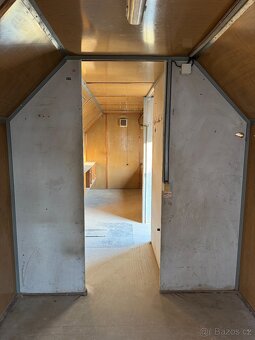 maringotka 8 x 2,4m dvouosá - 14