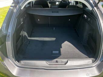 Peugeot 308 SW Allure 1.2 96KW Automat Záruka ČR - 14