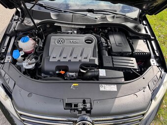 VW Passat 2.0 TDI 4motion 2013 Výhř čel okna tažné Alcantara - 14